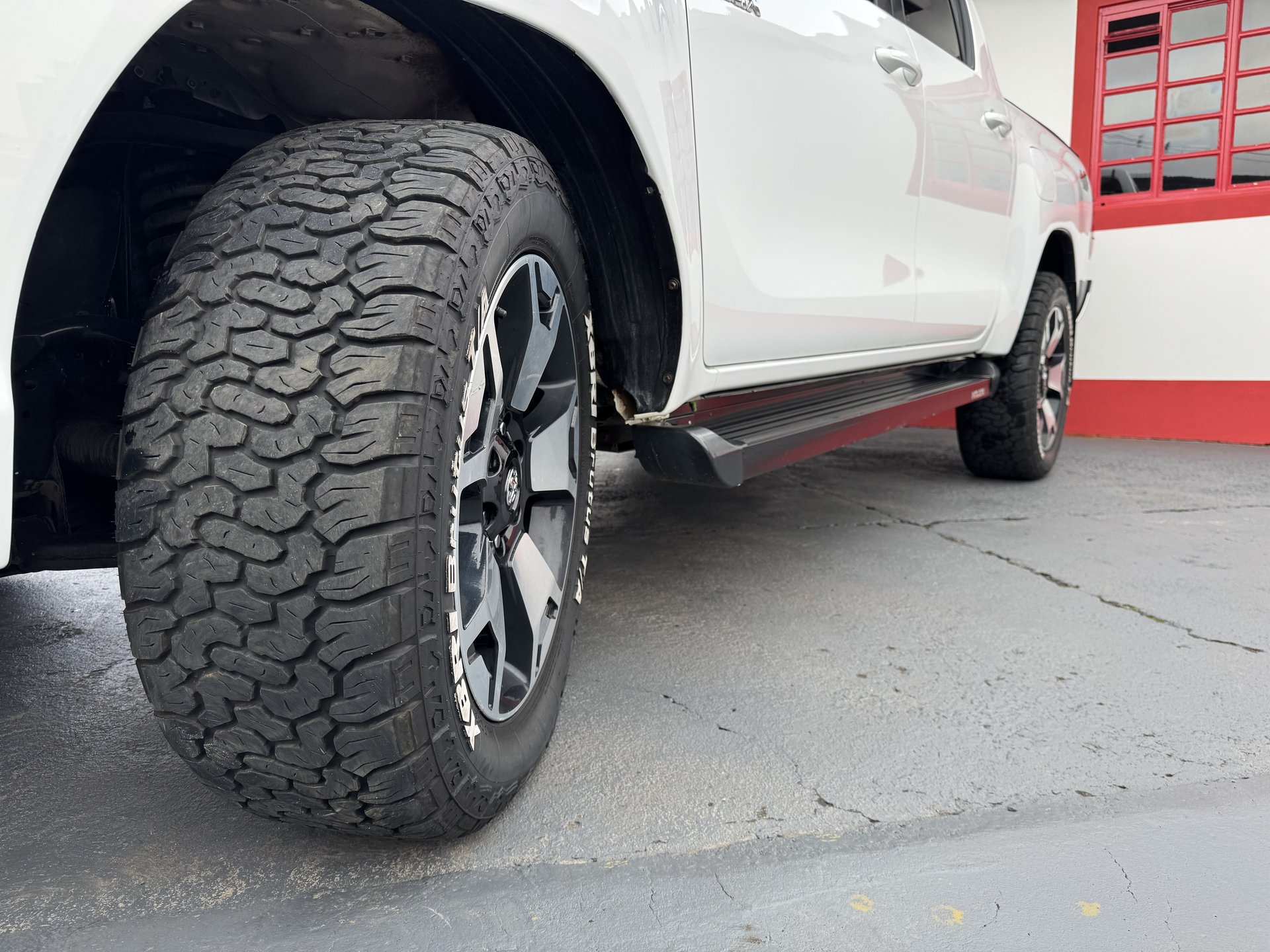 Toyota Hilux 2.8 D-4D Turbo Diesel CD SR 4X4 Automático 2018/2019 foto 13