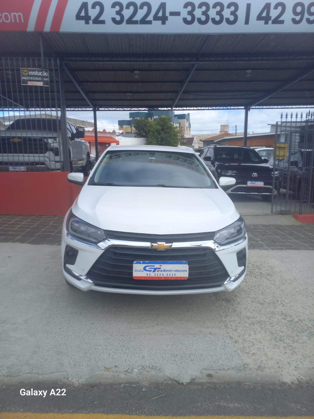 Chevrolet Onix 1.0 Turbo Flex Plus Premier Automático 2025/2026 foto 4