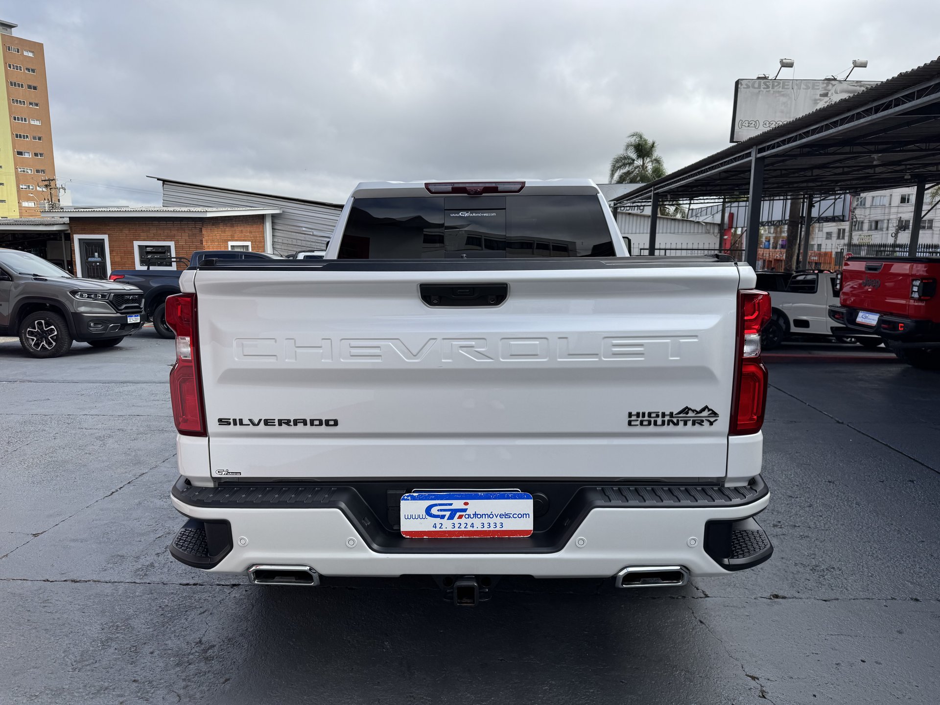Chevrolet Silverado 5.3 High Contry V8 AWD AUT. 2023/2024 foto 6