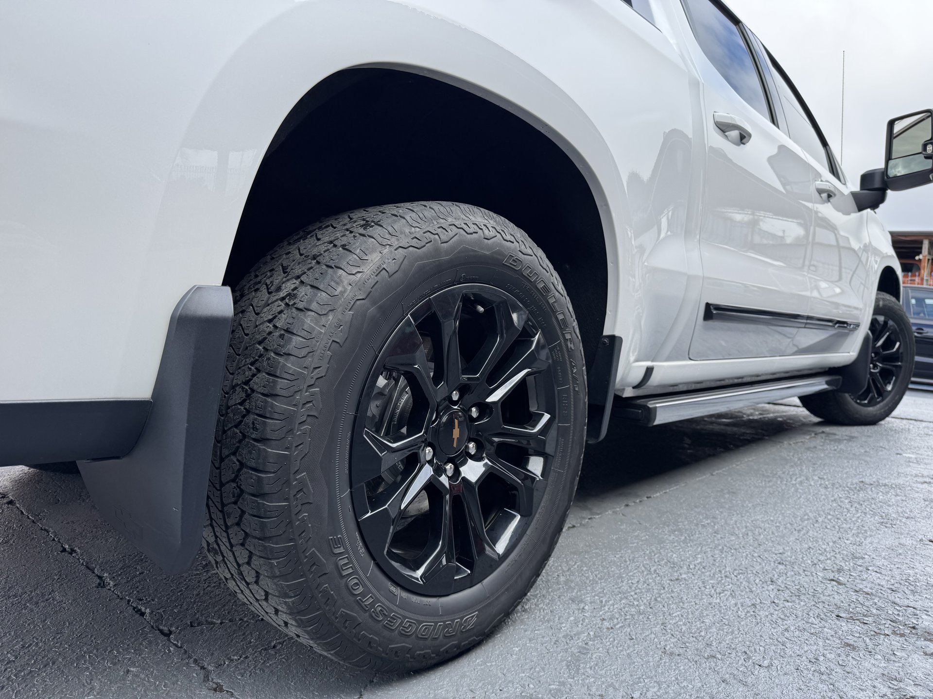 Chevrolet Silverado 5.3 High Contry V8 AWD AUT. 2023/2024 foto 11