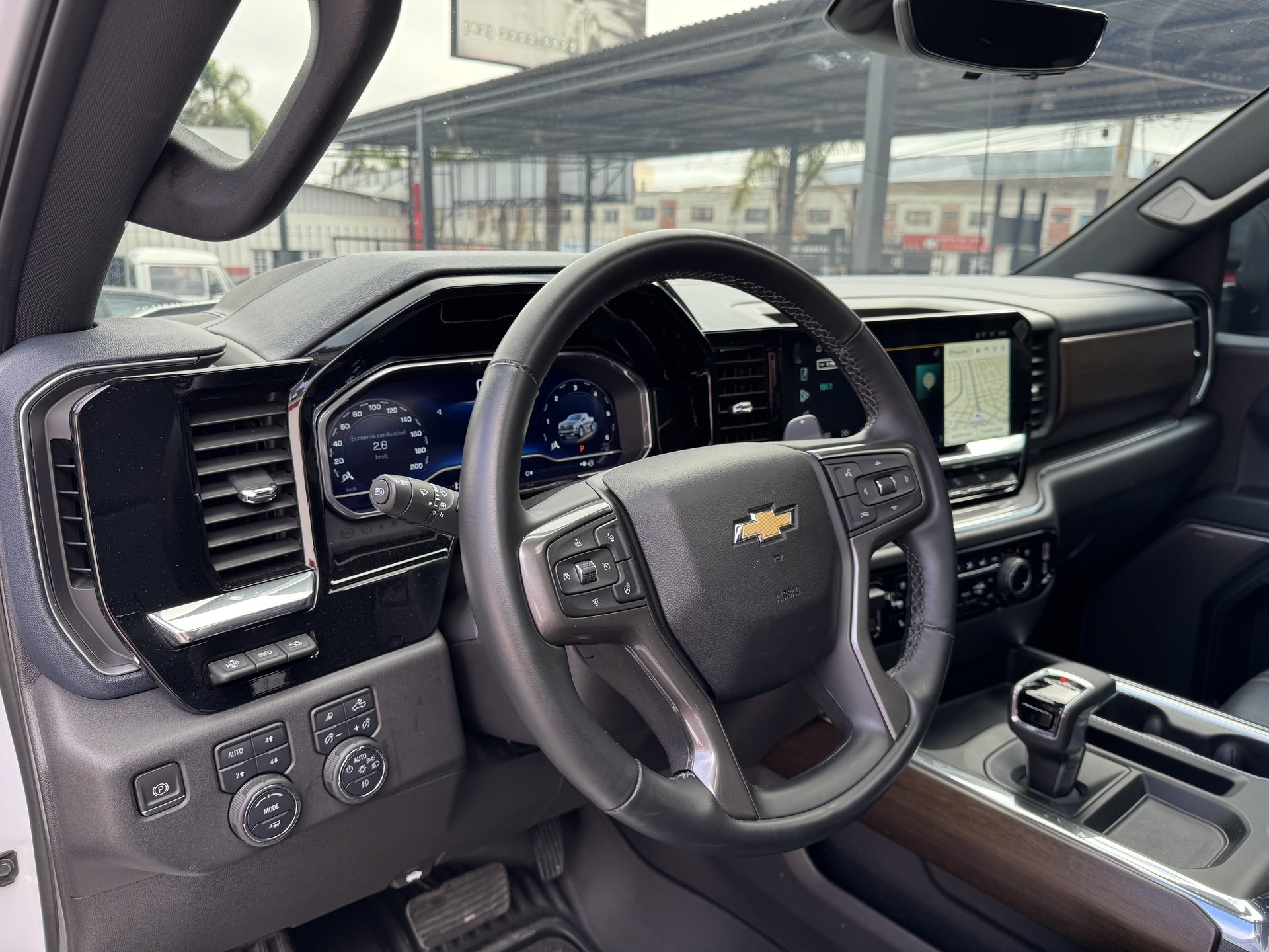 Chevrolet Silverado 5.3 High Contry V8 AWD AUT. 2023/2024 foto 7