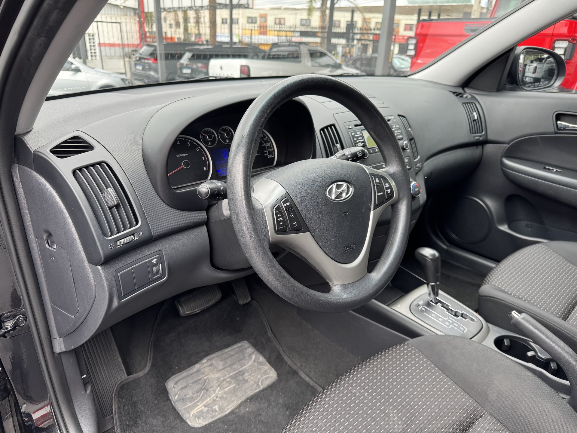 Hyundai I30 2.0 MPI 16V Gasolina 4P Automático 2011/2012 foto 9