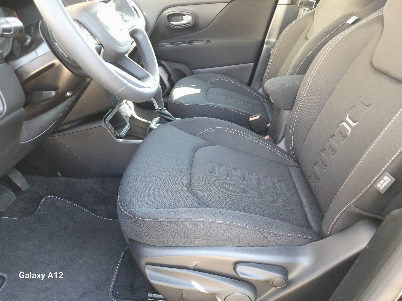 Jeep Renegade Sport T270 1.3 TB 4X2 Flex AUT. 2025/2026 foto 8